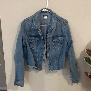 Venus stretchy denim jacket (crop top)